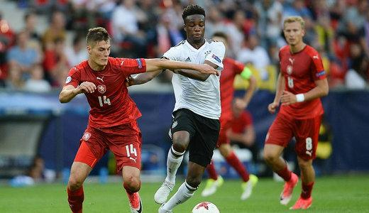 捷克队遭遇惨败,欧预赛之旅结束在小组赛的简单介绍 捷克队遭遇惨败,欧预赛之旅结束在小组赛的简单介绍