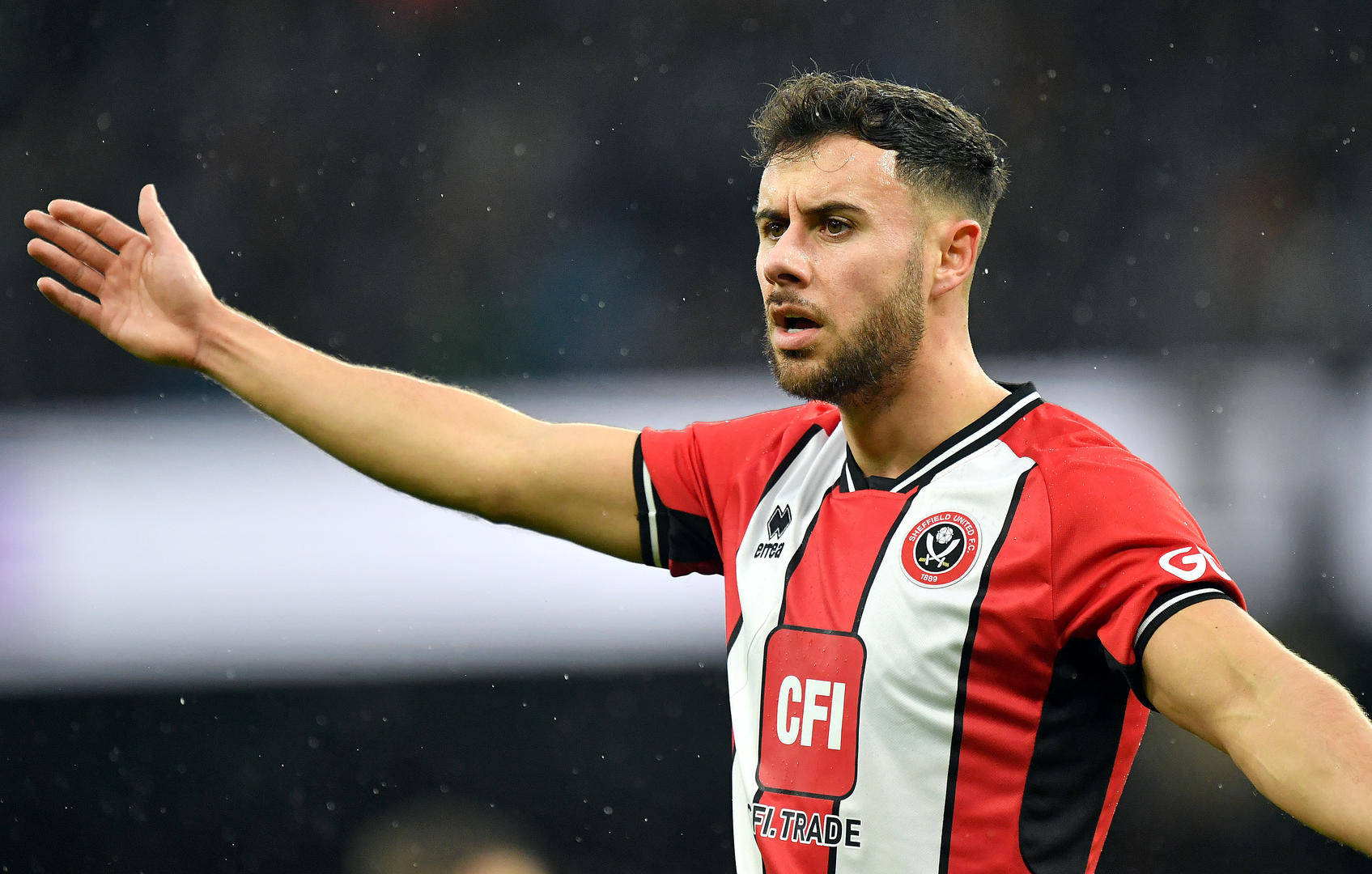 九游体育官网-英格兰队在欧预赛中遭遇困境，需努力晋级