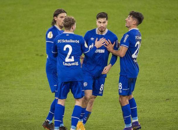 九游体育官方登录入口-沙尔克期待凯泽斯劳滕的比赛