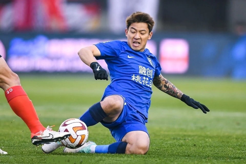 瞬息万变!中超联赛球员做好应战准备的简单介绍 瞬息万变!中超联赛球员做好应战准备的简单介绍