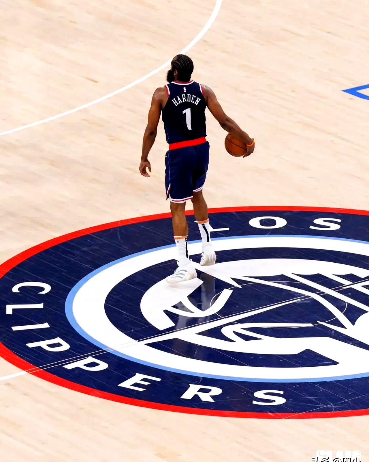 快船逆袭马刺取得关键胜利,哈雷尔神勇砍分率队胜出的简单介绍 快船逆袭马刺取得关键胜利,哈雷尔神勇砍分率队胜出的简单介绍