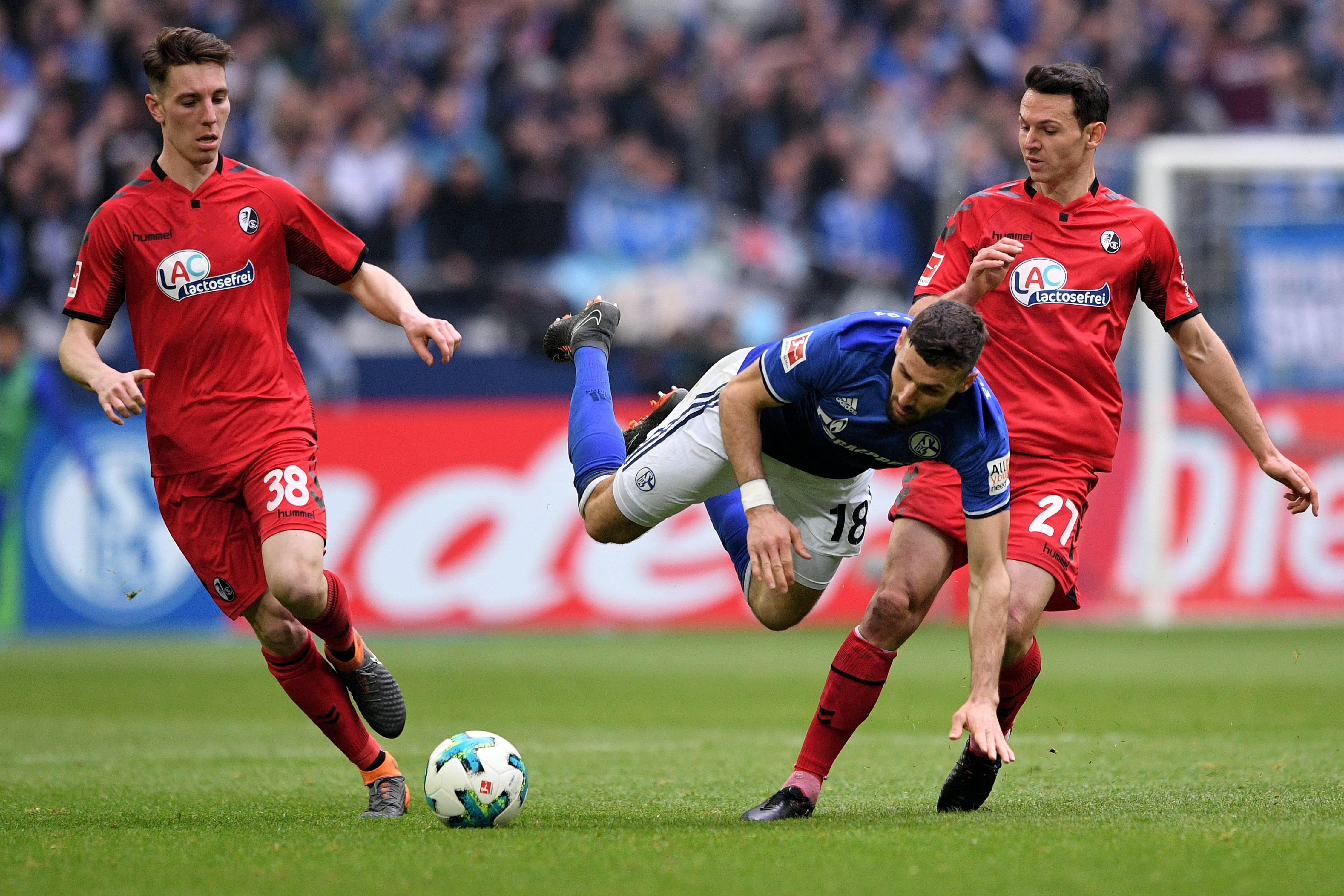 关于未来之星!多特蒙德年轻球员获得赛场亮相的信息 关于未来之星!多特蒙德年轻球员获得赛场亮相的信息