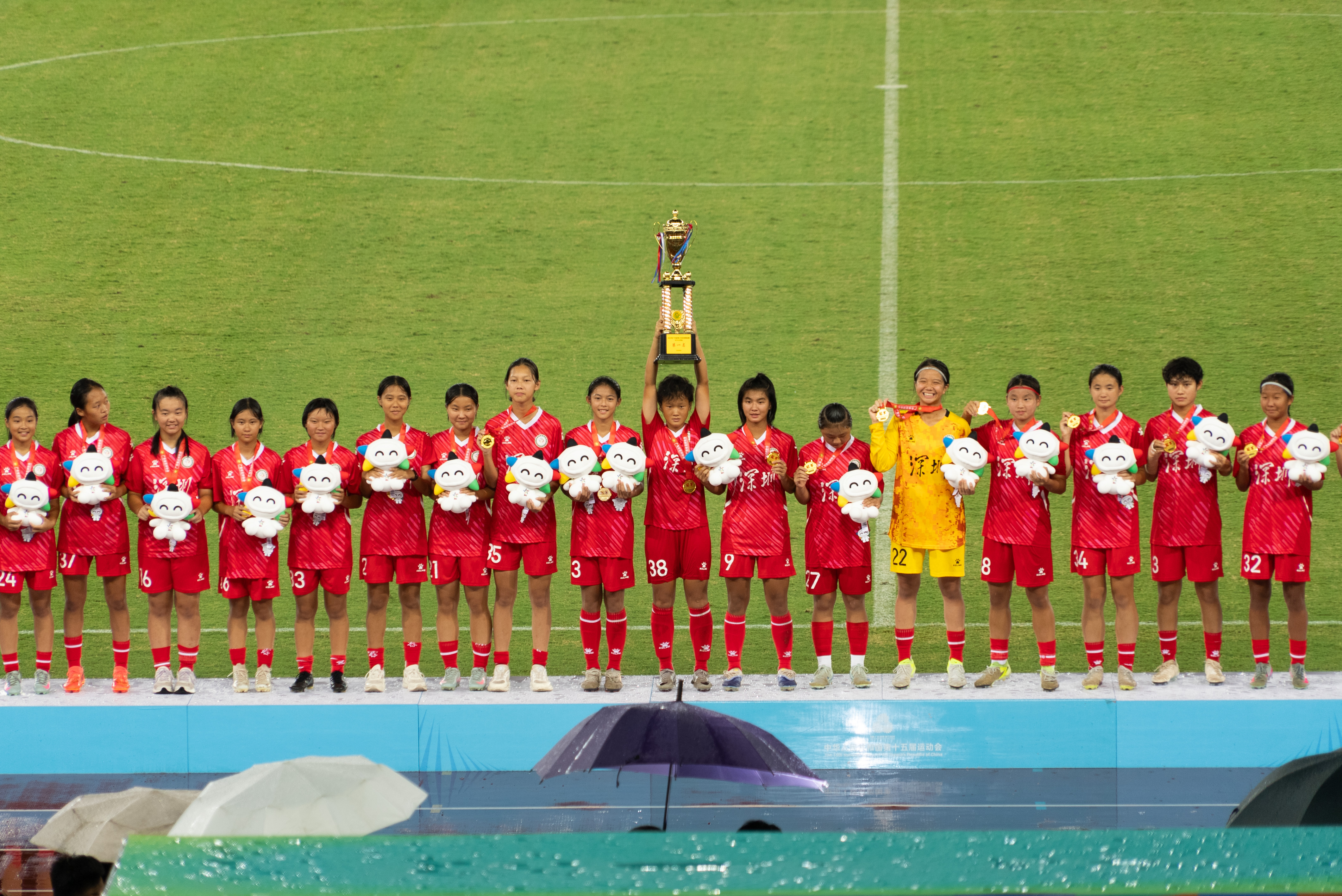 九游体育app-飒爽英姿！女足比赛全场彰显赛神风采的简单介绍