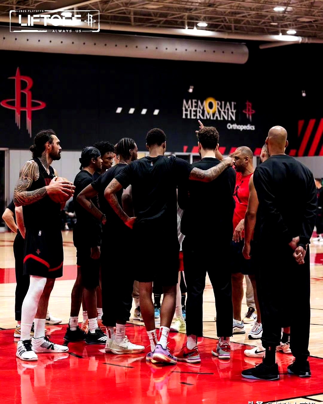 火箭主场失利,猛龙全队状态火热的简单介绍 火箭主场失利,猛龙全队状态火热的简单介绍