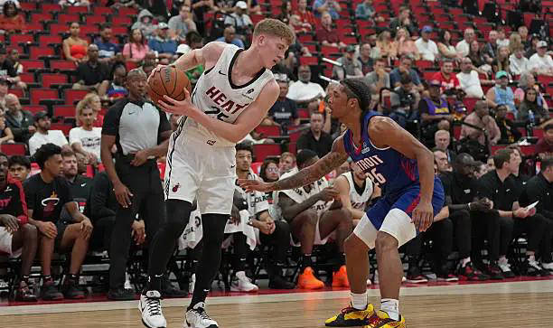 九游体育官网-热火主力球员频繁受伤，球队整体表现担忧的简单介绍