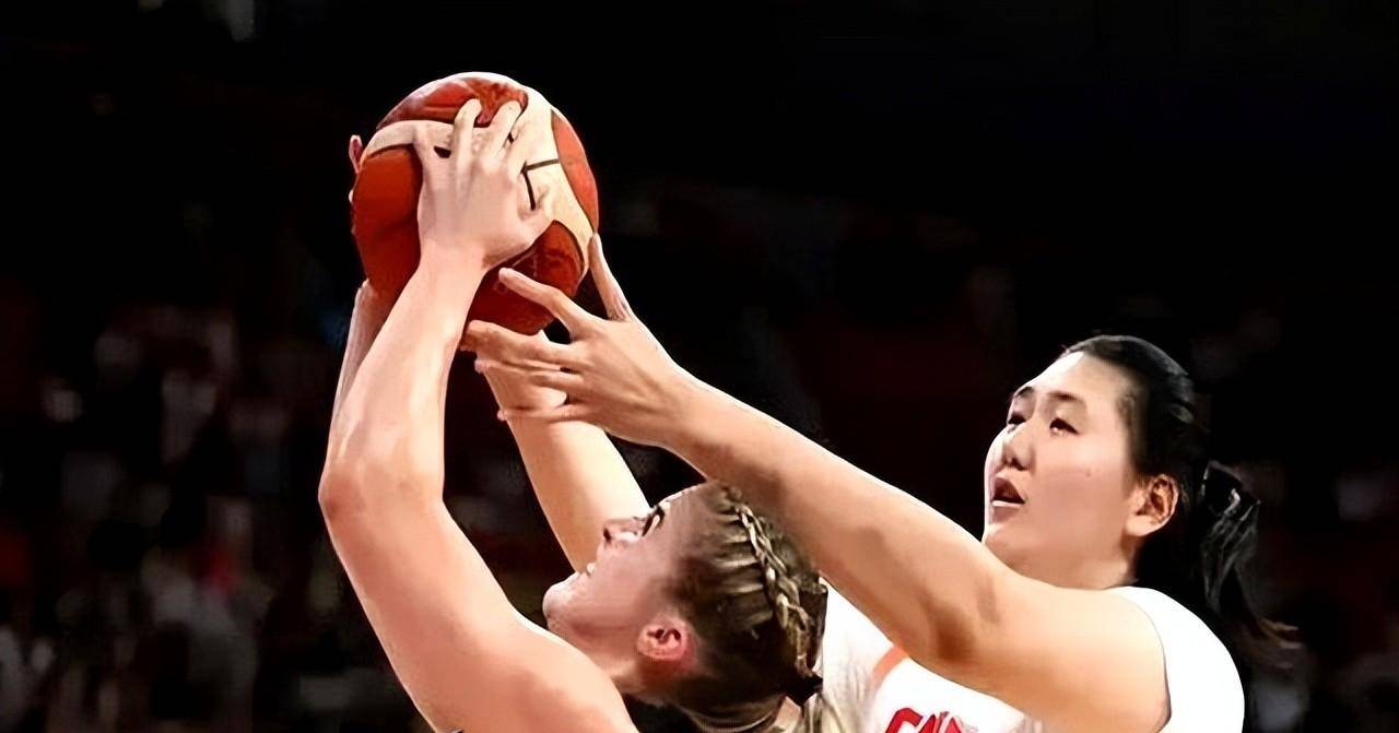 精彩对决背后的战术较量,两队战术能否奏效? 精彩对决背后的战术较量,两队战术能否奏效?