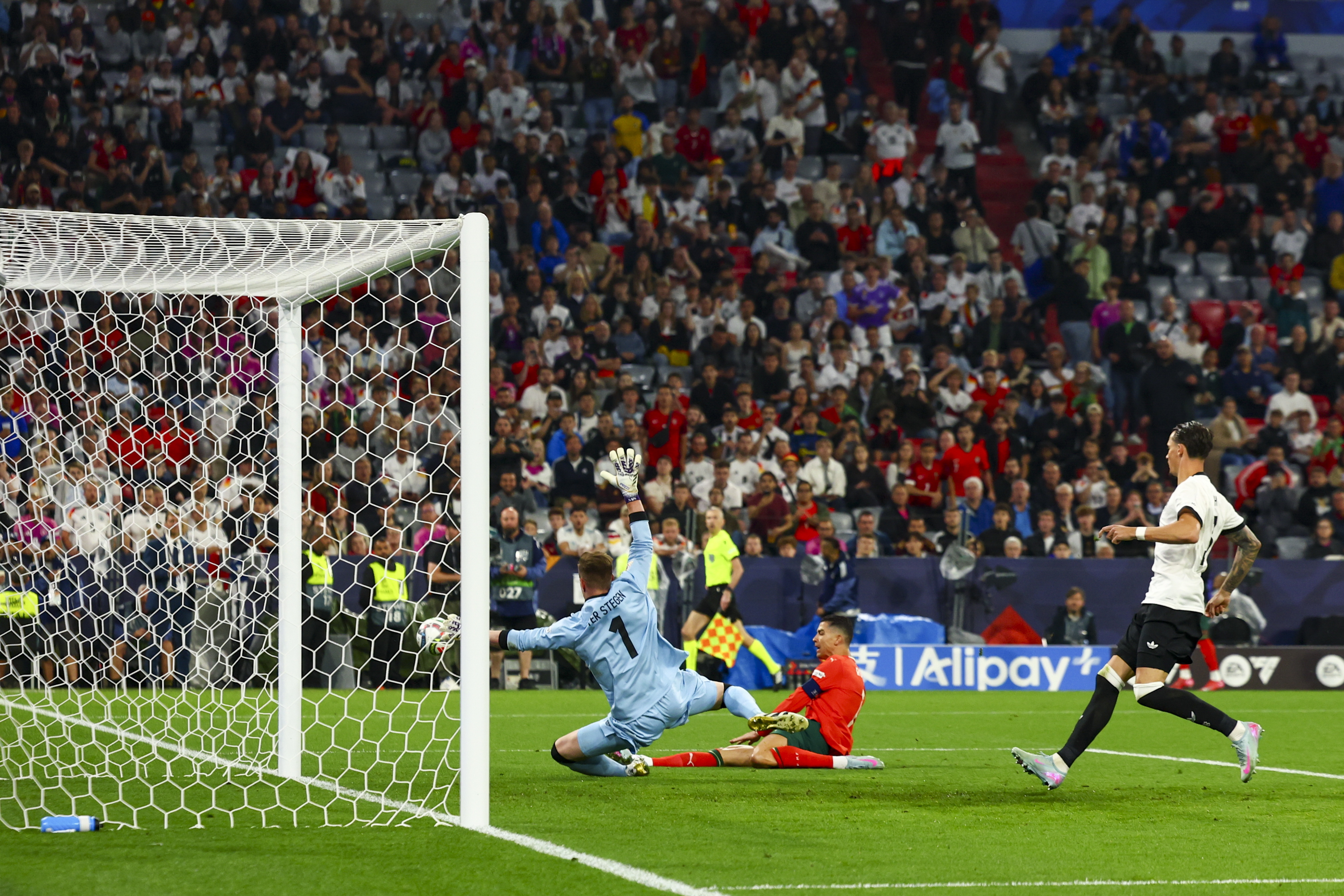 九游体育网页版入口-葡萄牙联赛成绩出现反转，双雄难分高下的简单介绍