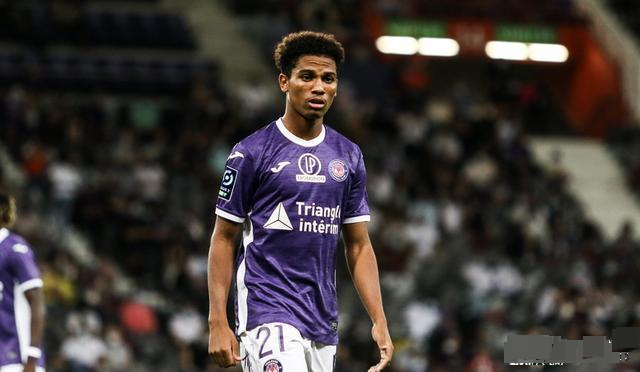 图卢兹失守主场,急需调整战术 图卢兹失守主场,急需调整战术