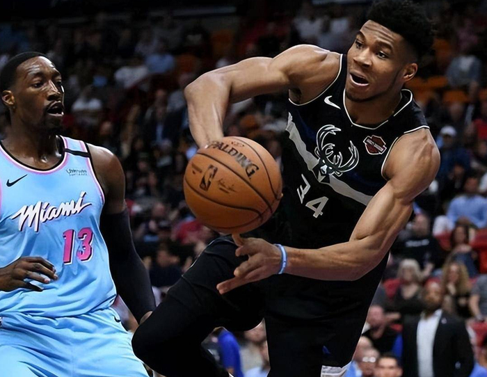 雄鹿擒猛龙,重振雄风的简单介绍 雄鹿擒猛龙,重振雄风的简单介绍