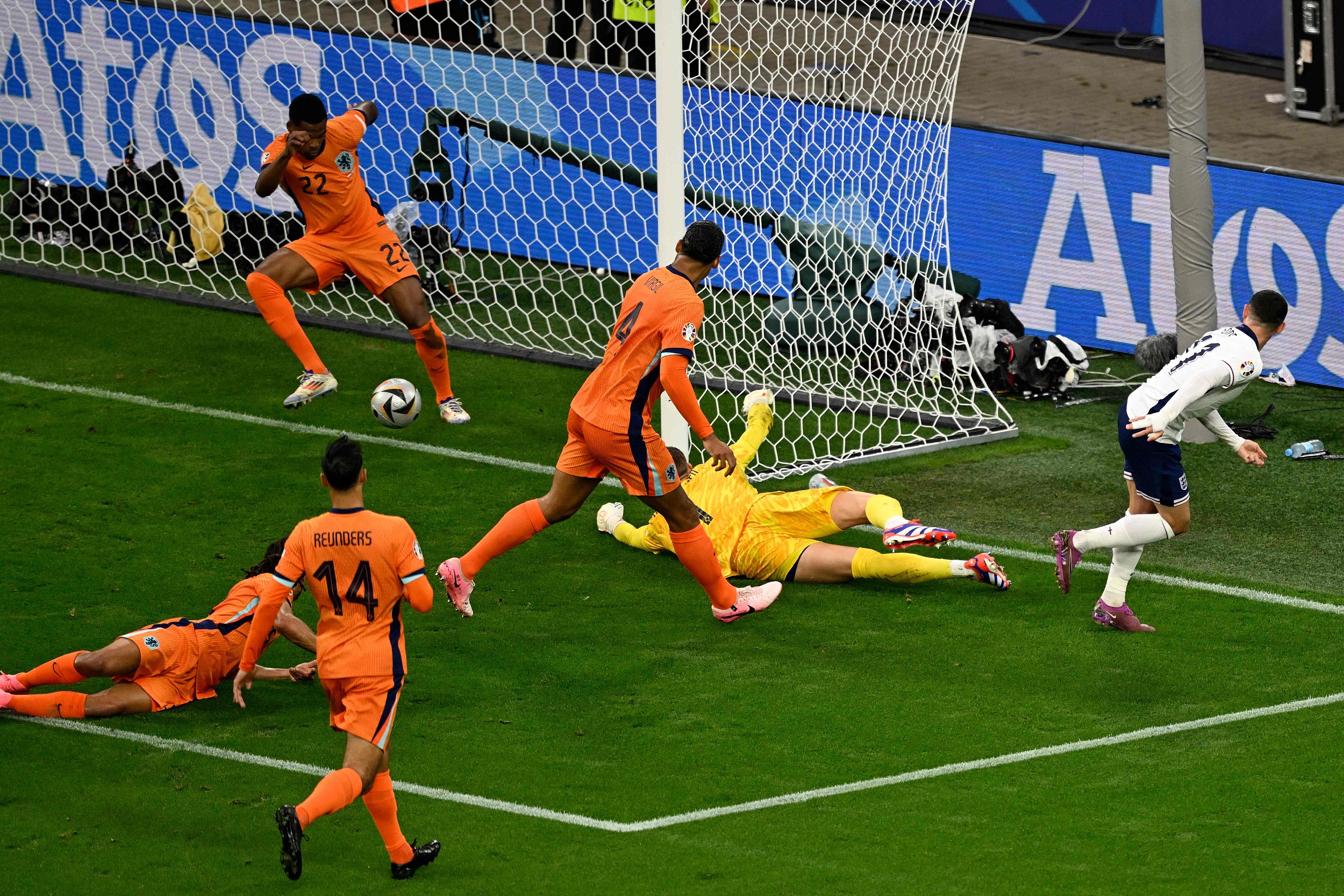 英格兰对德国,历史对决谁会占据上风?的简单介绍 英格兰对德国,历史对决谁会占据上风?的简单介绍